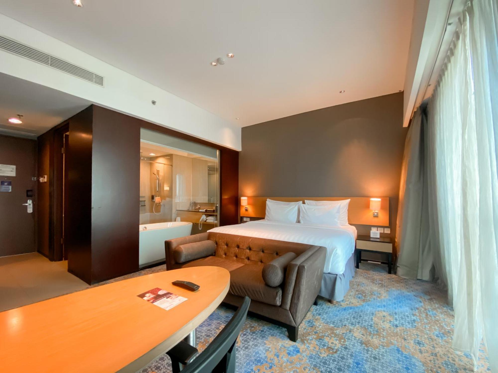 Js Luwansa Hotel & Convention Center Jakarta Exterior photo