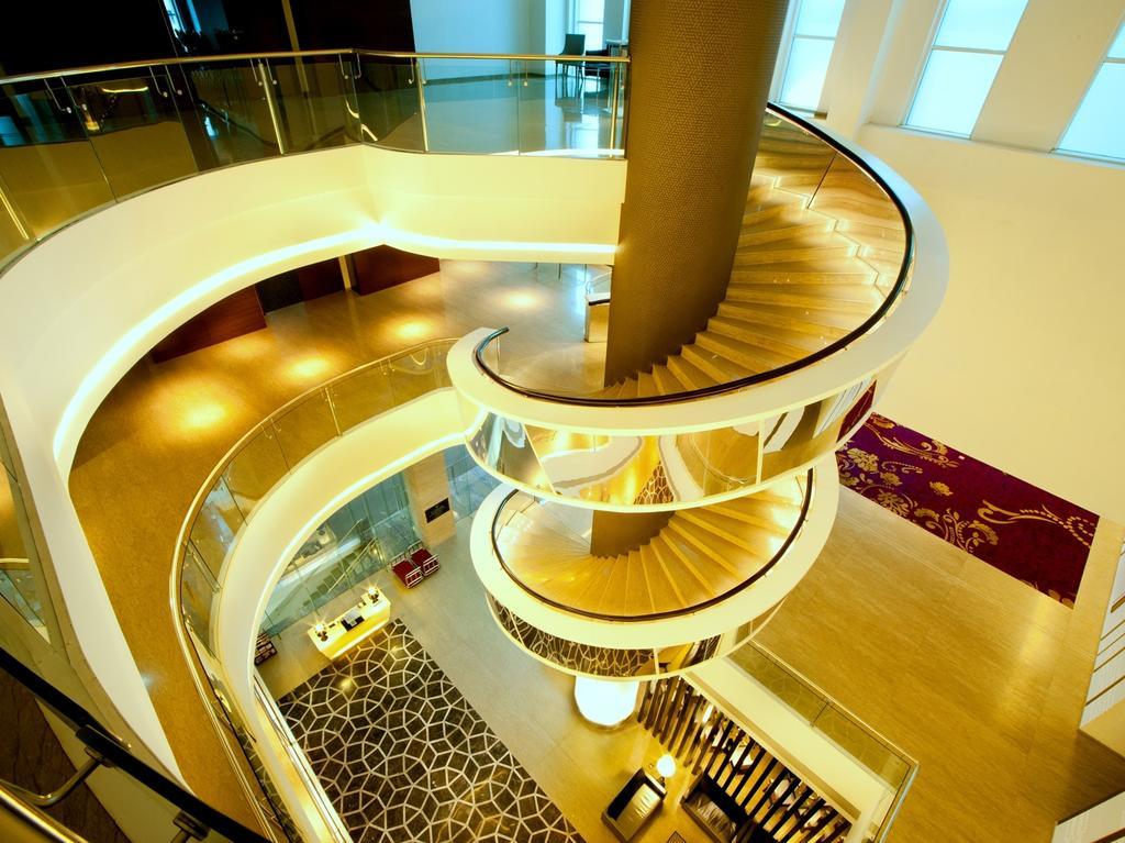 Js Luwansa Hotel & Convention Center Jakarta Exterior photo